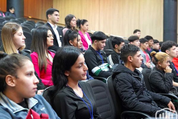congreso-educacion-fisica-deporte-y-salud-16E2FB032E-B2E2-B8BA-80C9-59ED07C6D22D.jpg