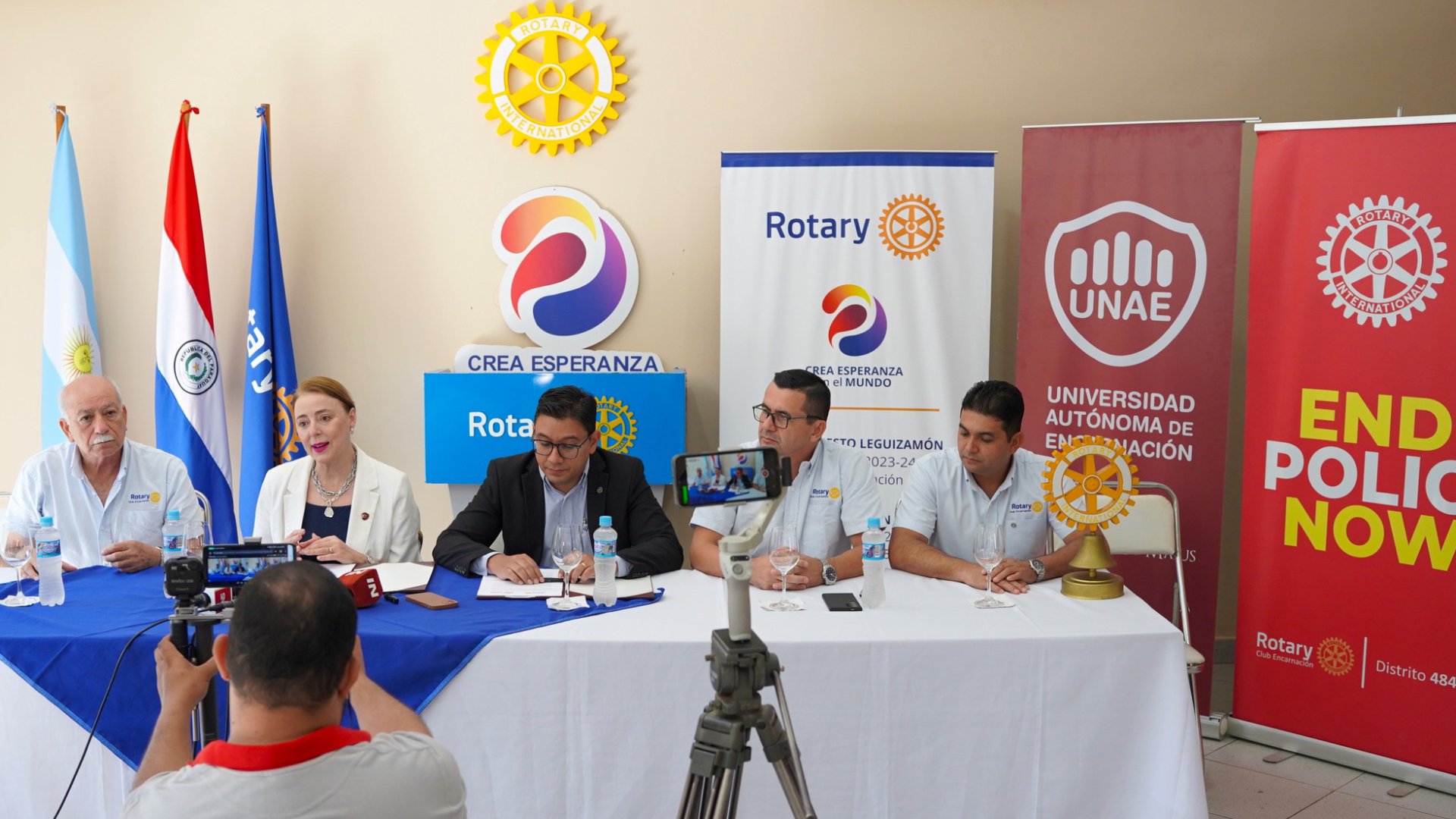 Acuerdo de cooperación interinstitucional entre el Rotary Club Encarnación – RCE la UNAE e ISEDE