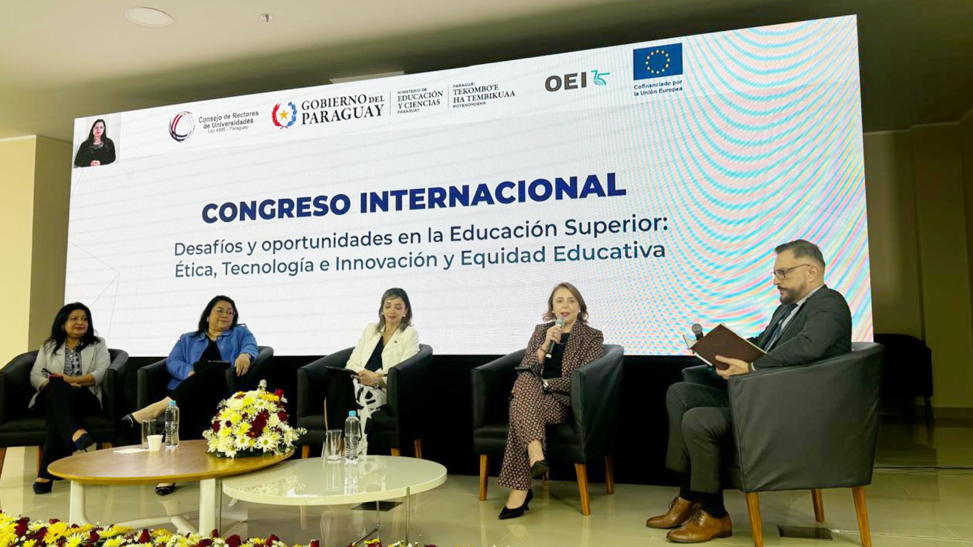 Destacada participación de la Rectora de la UNAE en Congreso Internacional organizado por el Consejo de Rectores del Paraguay