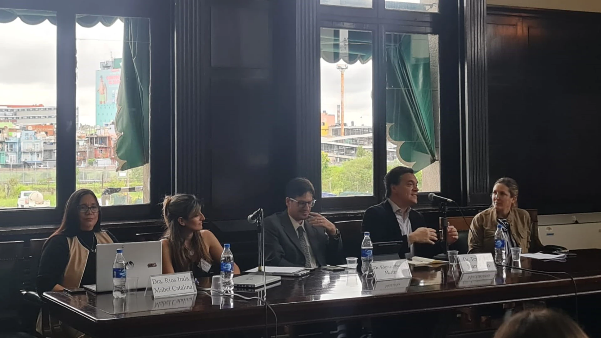 Estudiante de Posgrado participó como ponente en el IX Congreso de la Defensa Técnica de la Niñez