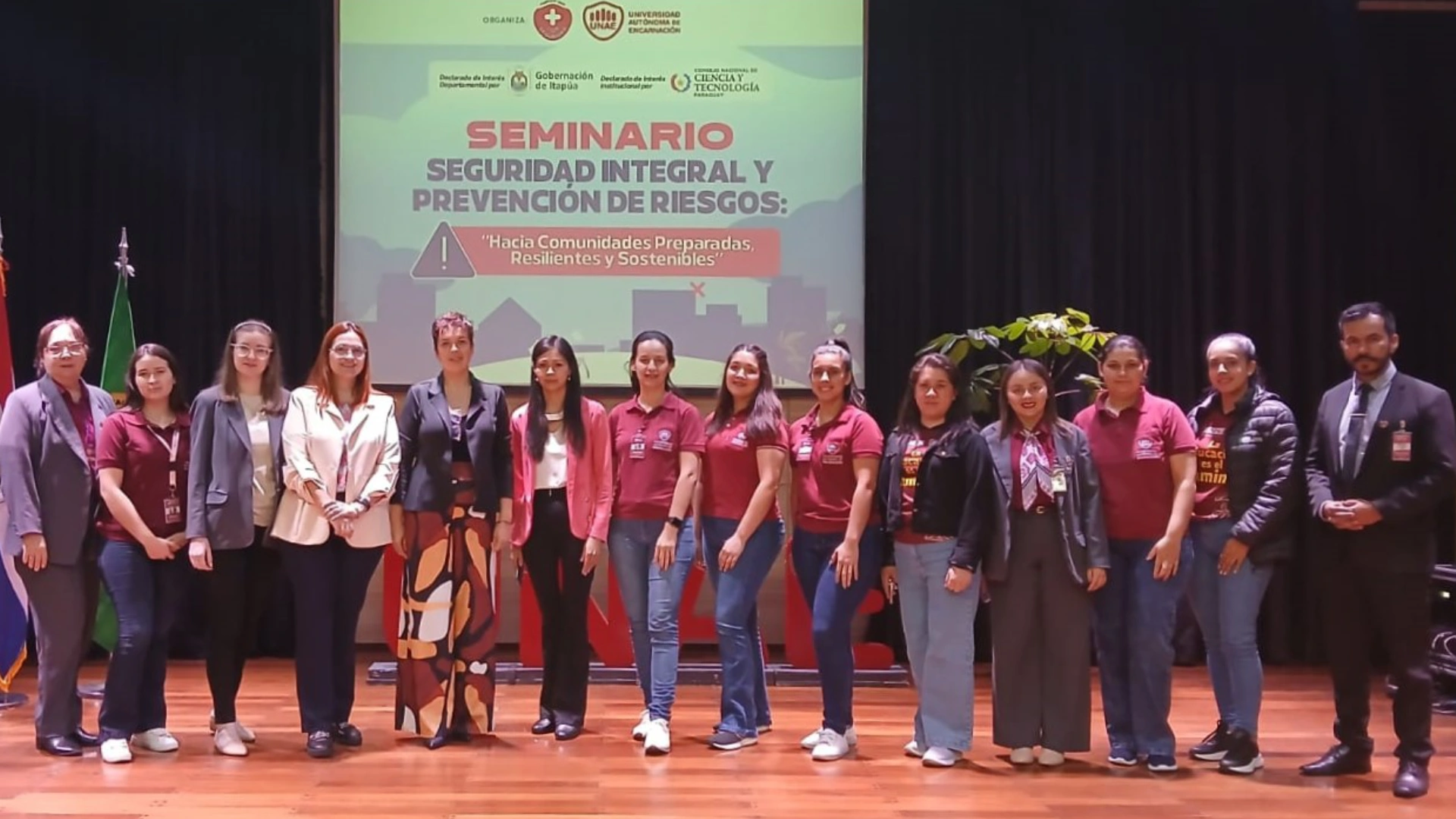 Funcionarios de la UNAE fortalecen sus capacidades en seguridad integral y gestión de riesgos