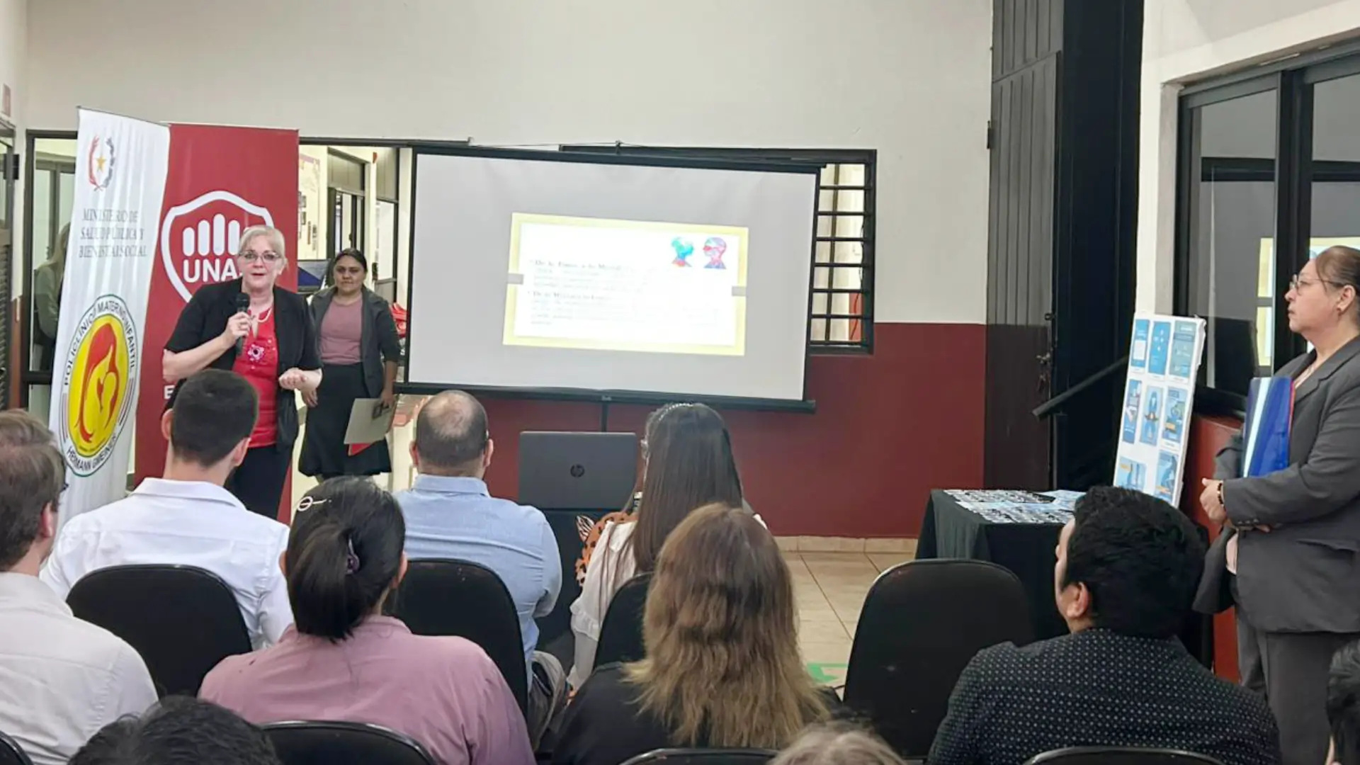 UNAE – Sede Colonias Unidas llevó a cabo el conversatorio “Por una salud integral” en el marco del mes de concientización sobre la salud masculina