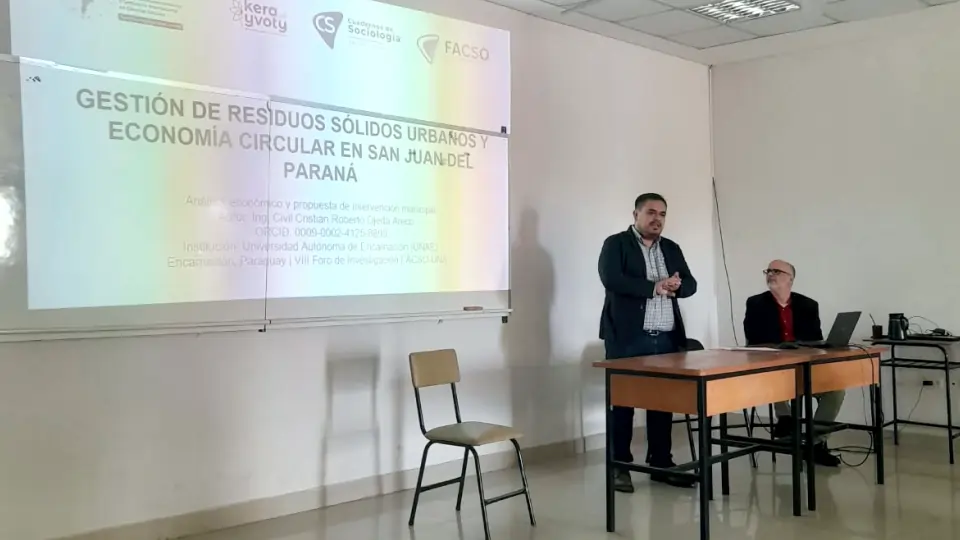 Docente de Arquitectura presentó una comunicación en el marco del VIII Foro de Investigación FACSO 2026 - II Seminario Internacional de Ciencias Sociales