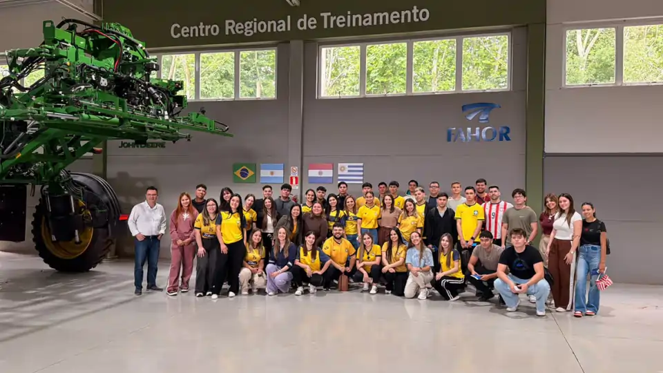 Estudiantes de FACEM realizaron un viaje académico a Brasil y participaron en INNOVA CIDIR 2026